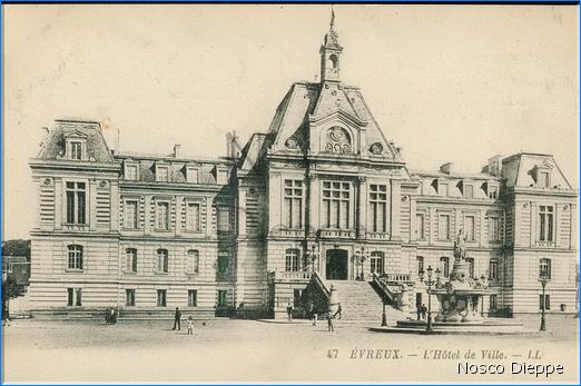 EVREUX - L HOTEL DE VILLE