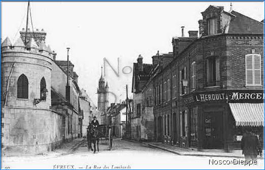 EVREUX - LA RUE DES LOMBARDS