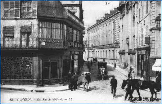 EVREUX - LA RUE SAINT PAUL