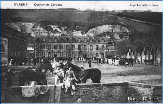 EVREUX - QUARTIER DE CAVALERIE