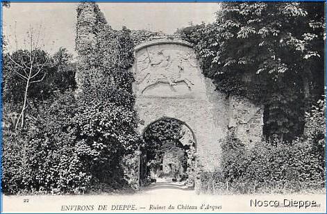 ARQUES - RUINES DU CHATEAU