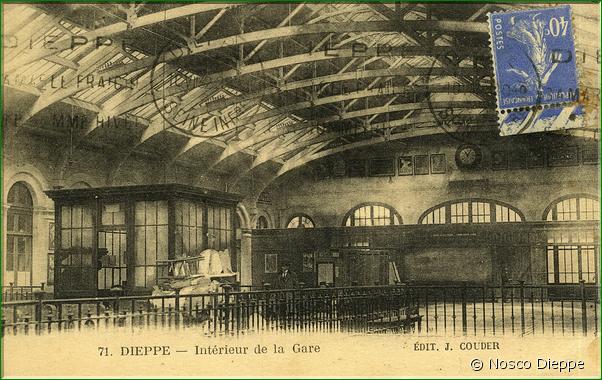 N 071 - DIEPPE - INTERIEUR DE LA GARE - EDIT. J. COUDER - TIMBREE