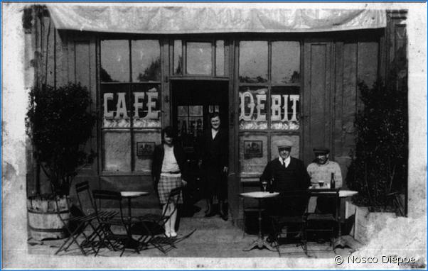 DIEPPE - CAFE DU DEBIT - QUAI DE L ARRIERE PORT