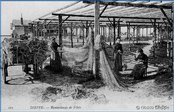 DIEPPE - RAMARDEUSES DE FILETS