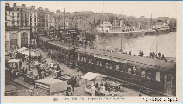 DIEPPE - DEPART DU TRAIN MARITIME DE LA GARE