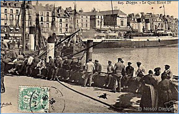 DIEPPE - LE QUAI HENRI IV