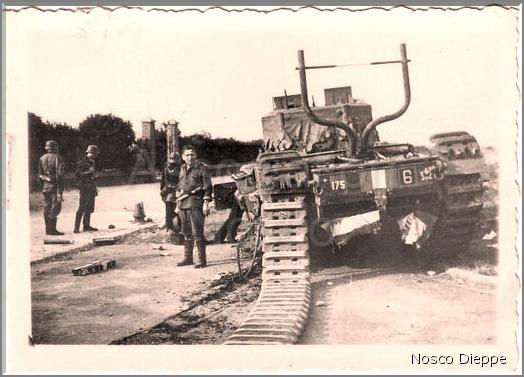 DIEPPE - CHAR DECHENILLE